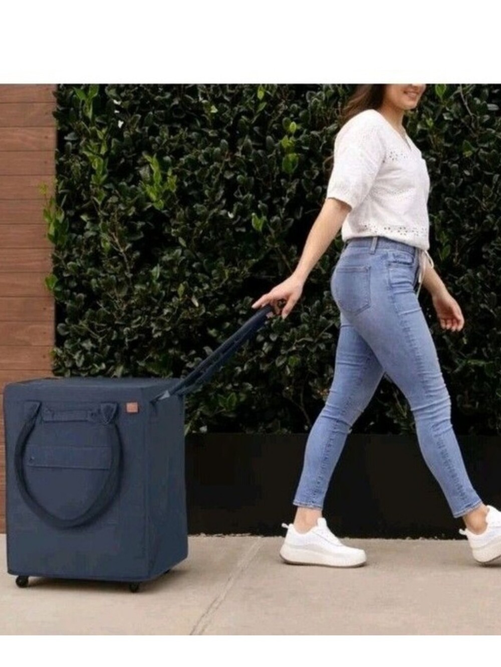 CleverMade Foldable Tote Bag on Wheels 14" Lx18"Wx24"H Soft Grip Navy